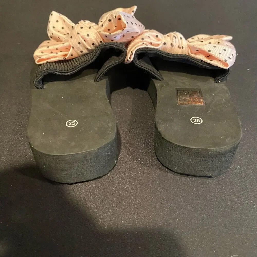 Flip Flop pink Polka Dot Bow Sandals Size 9